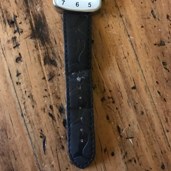 PUMA Glow In The Dark Watch - Picture 4 of 7